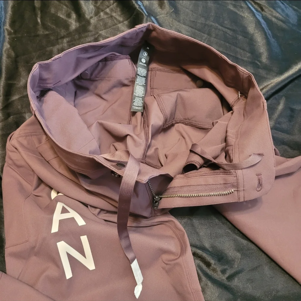 New Lululemon Carpenter pants,Team Canada,Limited Edition - Picture 13 of 16